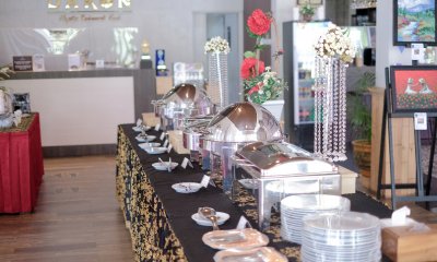 Resto & Fasilitas Dakon Resto memberikan kesan mewah kepada semua pengunjung yang datang tanpa meninggalkan tradisionalnya Dakon Resto Banyuwangi Restoran Banyuwangi 2020 yang mengusung tema modern kekinian menyediakan masakan khas tradisional nusantara, chinese, dan western Traditional Food, Makanan Tradisional Banyuwangi, Majestic Banyuwangi, Dakon Resto Banyuwangi, Restoran Banyuwangi, Banyuwangi Resto, Rumah Makan di Banyuwangi, Cafe di Banyuwangi, Restoran Terbaik Banyuwangi, Restoran Terbaru Banyuwangi, Restoran di banyuwangi