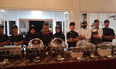 Karyawan Karyawan Dakon Resto Karyawan Dakon Resto Banyuwangi Dakon Resto Banyuwangi