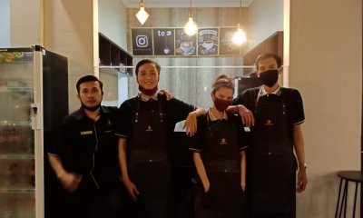 Karyawan Karyawan Dakon Resto Karyawan Dakon Resto Banyuwangi Dakon Resto Banyuwangi